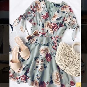 Like New! Lulu's Floral Dress